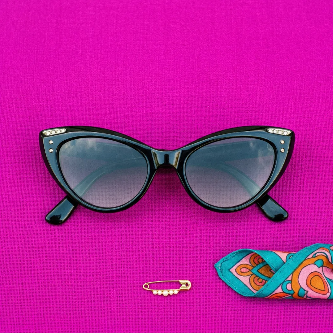 Vintage Cat-Eye Sunglasses